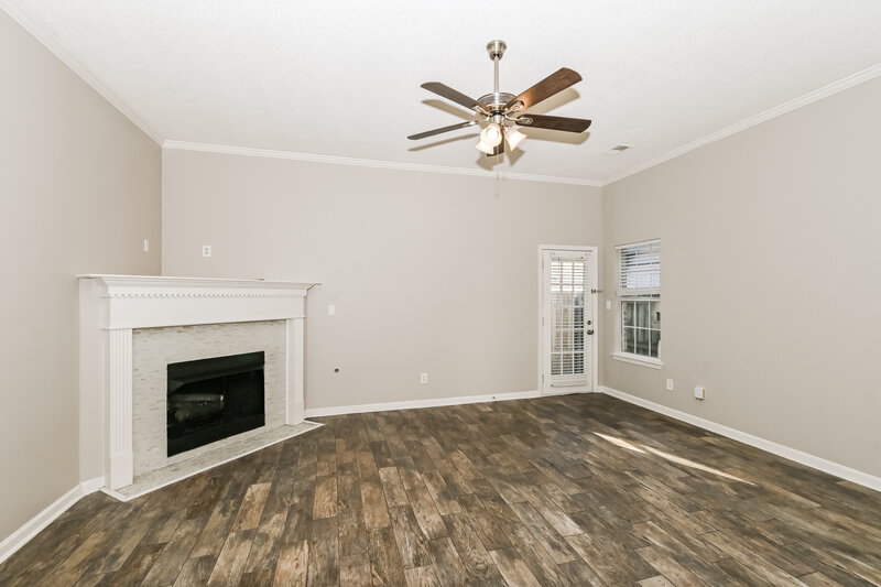 1,710/Mo, 7850 Fallstone Rd Memphis, TN 38125 Living Room View