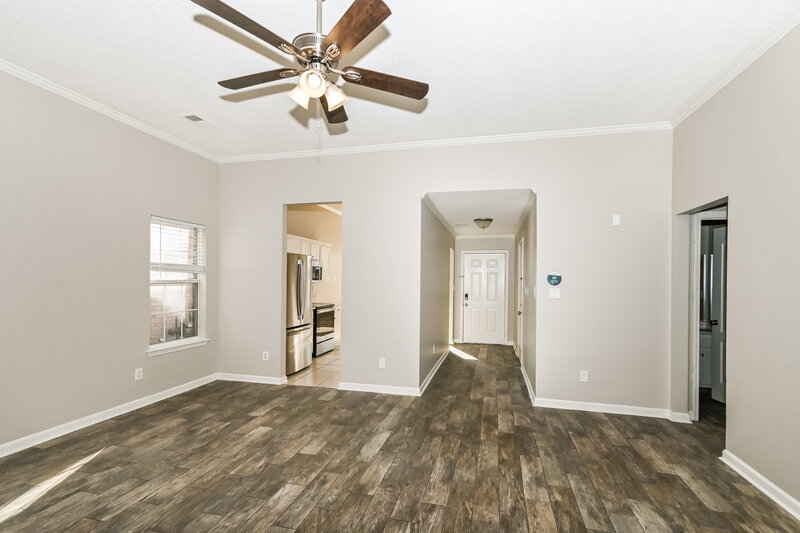 1,710/Mo, 7850 Fallstone Rd Memphis, TN 38125 Main Bedroom View 3