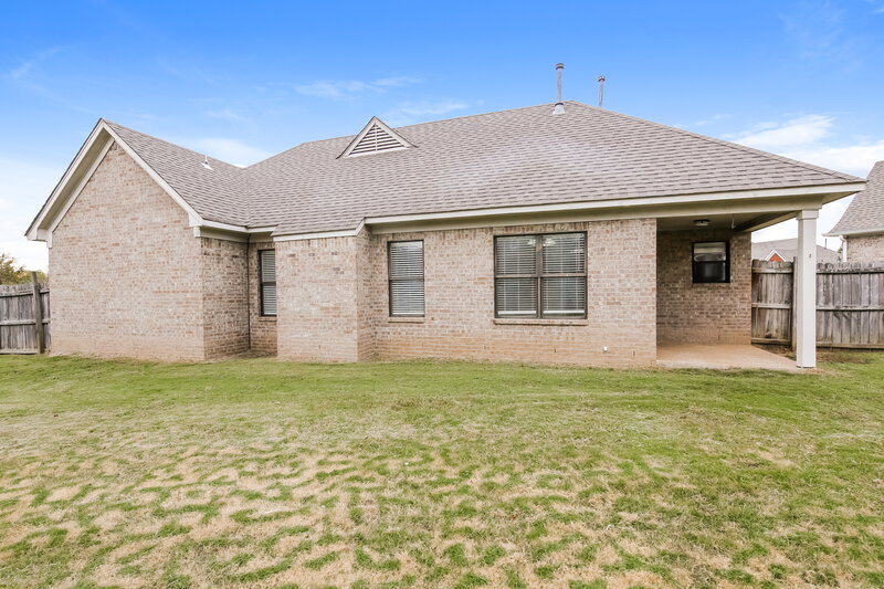 1,565/Mo, 90 Strawberry Field Cv Oakland, TN 38060 Rear View 2