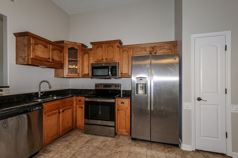 1,665/Mo, 235 Garden Springs Dr Oakland, TN 38060 Kitchen View