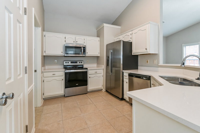 1,690/Mo, 7347 Fox Trace Cv Southaven, MS 38671 Kitchen View