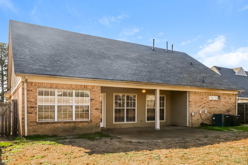 2,020/Mo, 11652 Mahogany Dr Arlington, TN 38002 Rear View 2