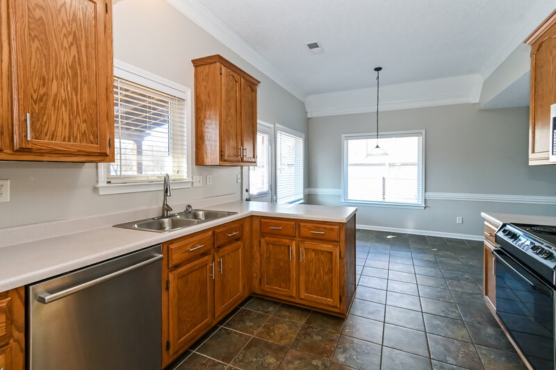 1,975/Mo, 6319 Sandbourne W Olive Branch, MS 38654 Kitchen View