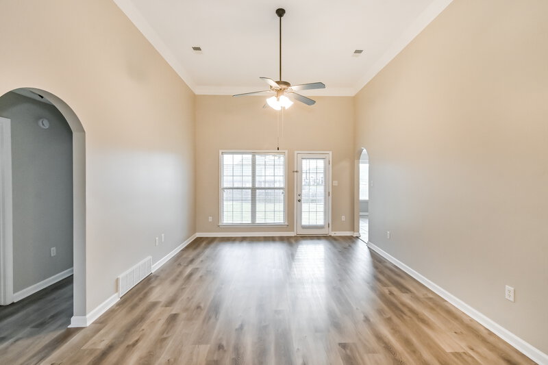 2,650/Mo, 4199 Sidlehill Dr Olive Branch, MS 38654 Living Room View 2