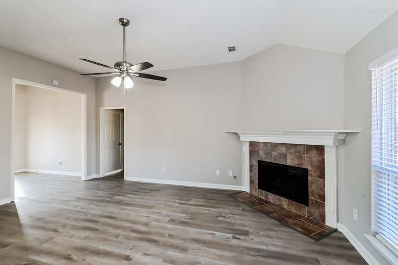 3,230/Mo, 6153 N Ragland Cv Arlington, TN 38002 Living Room View