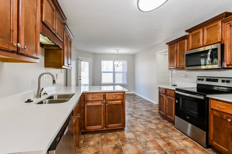 3,230/Mo, 6153 N Ragland Cv Arlington, TN 38002 Kitchen View