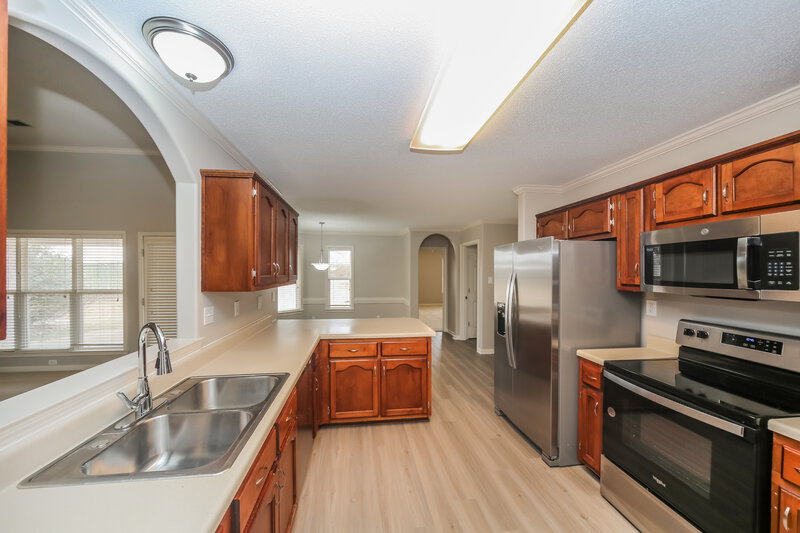 2,020/Mo, 1171 Macon Hall Rd Cordova, TN 38018 Kitchen View 2