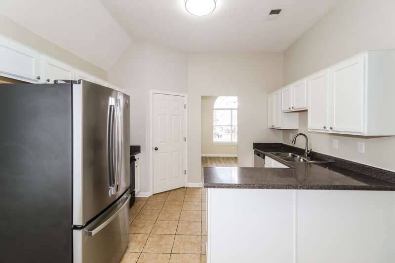 2,075/Mo, 1305 Jackson Pond Cir Cordova, TN 38018 Kitchen View
