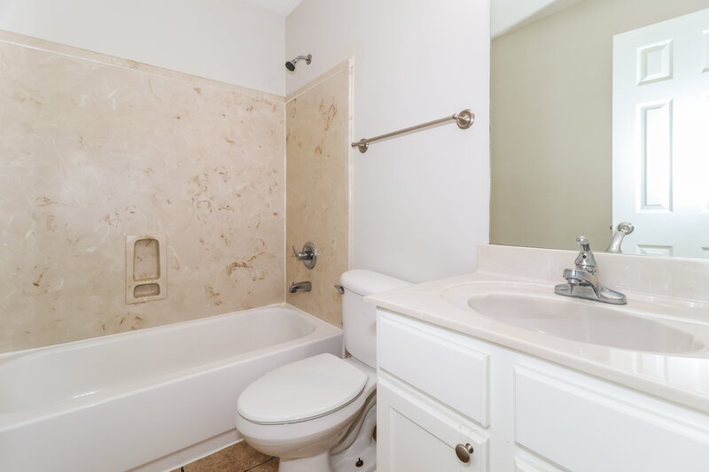 2,075/Mo, 1305 Jackson Pond Cir Cordova, TN 38018 Bathroom View