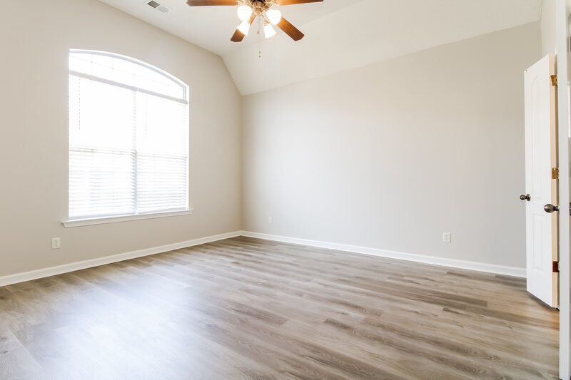 1,690/Mo, 10181 Sorrento Pl Cordova, TN 38018 Main Bedroom View