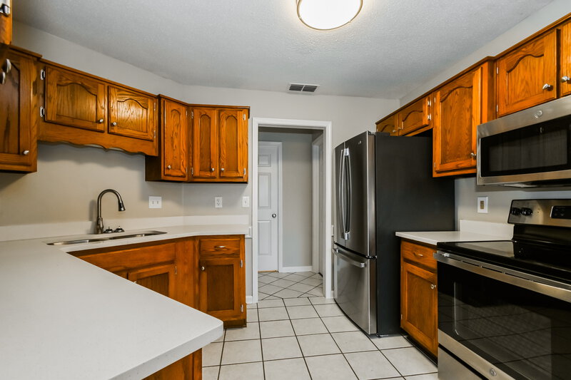 2,730/Mo, 47 Woodshire Ln Brighton, TN 38011 Kitchen View 2