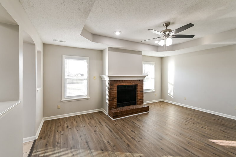 1,810/Mo, 57 Persimmon Cv Atoka, TN 38004 Living Room View