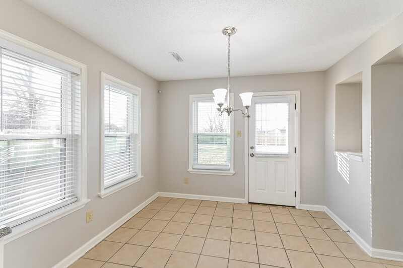 1,810/Mo, 57 Persimmon Cv Atoka, TN 38004 Dining Room View