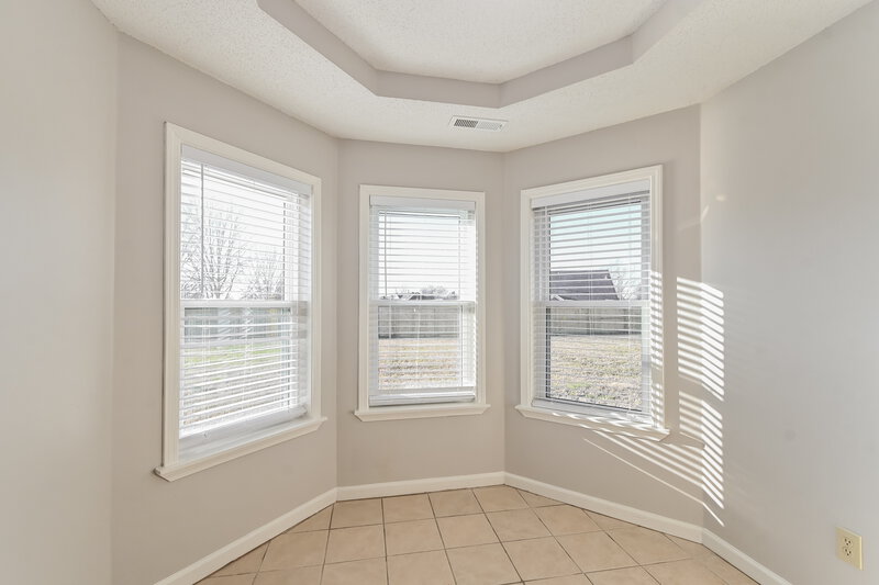 1,810/Mo, 57 Persimmon Cv Atoka, TN 38004 Main Bedroom View