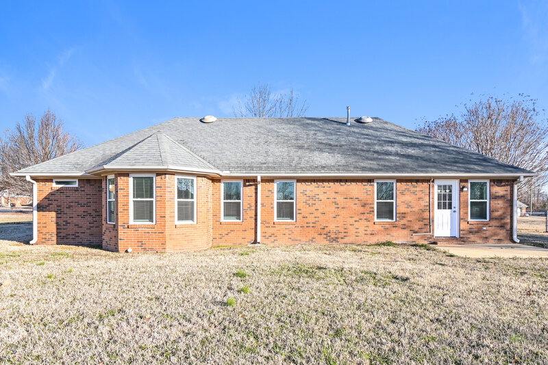 1,810/Mo, 57 Persimmon Cv Atoka, TN 38004 Rear View