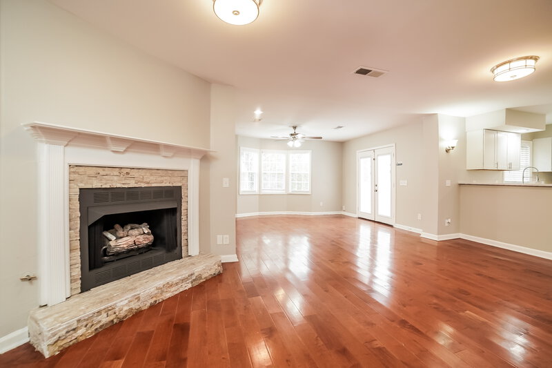3,510/Mo, 4394 Winding Hollow Way Memphis, TN 38125 Living Room View
