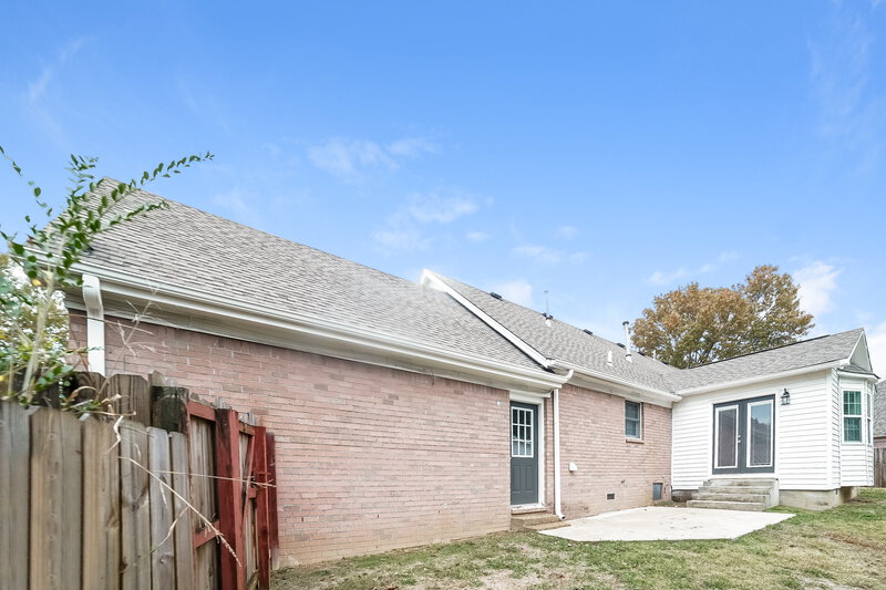 3,510/Mo, 4394 Winding Hollow Way Memphis, TN 38125 Rear View