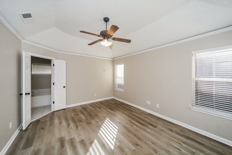 1,910/Mo, 1436 Siskin Dr Cordova, TN 38016 Main Bedroom View