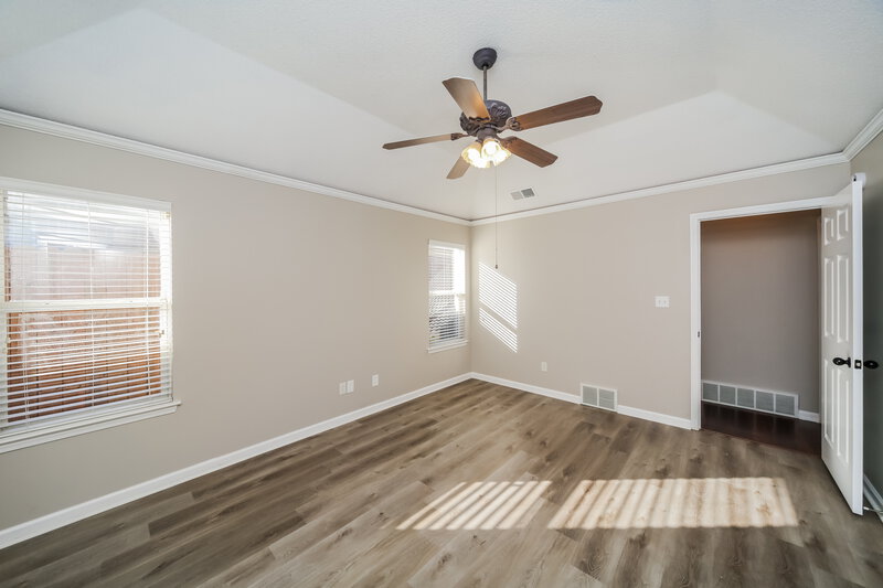 1,910/Mo, 1436 Siskin Dr Cordova, TN 38016 Main Bedroom View 2