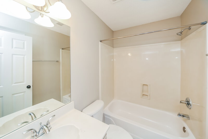 1,910/Mo, 1436 Siskin Dr Cordova, TN 38016 Bathroom View