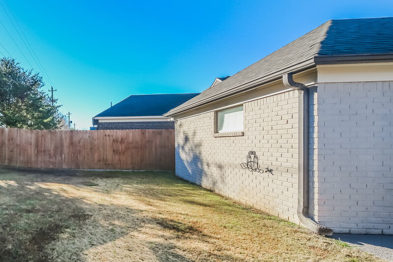 1,910/Mo, 1436 Siskin Dr Cordova, TN 38016 Rear View