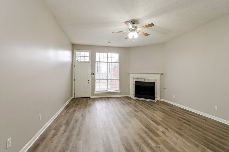 2,090/Mo, 2752 Misty Valley Dr Arlington, TN 38002 Living Room View