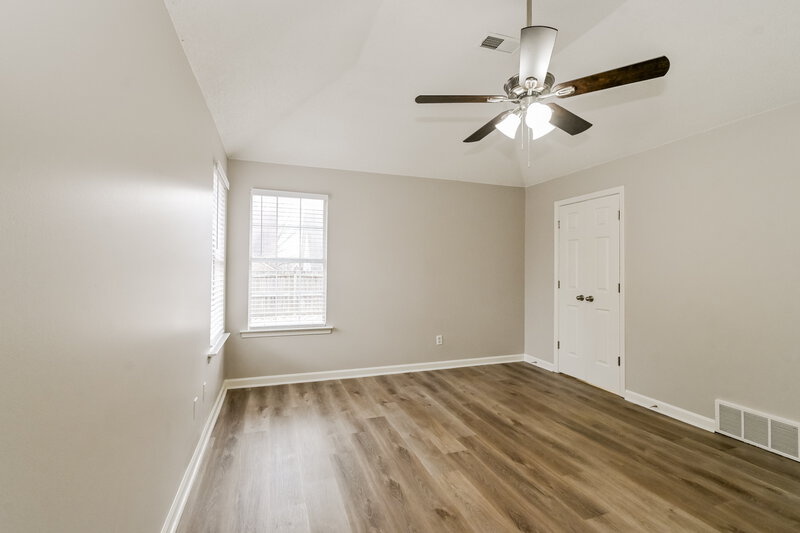2,090/Mo, 2752 Misty Valley Dr Arlington, TN 38002 Main Bedroom View