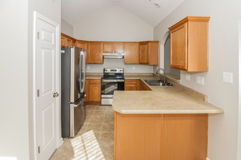 1,935/Mo, 2647 Wood Sage Dr Cordova, TN 38016 Kitchen View