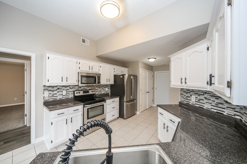 2,780/Mo, 13083 Braybourne Cross Olive Branch, MS 38654 Kitchen View 2