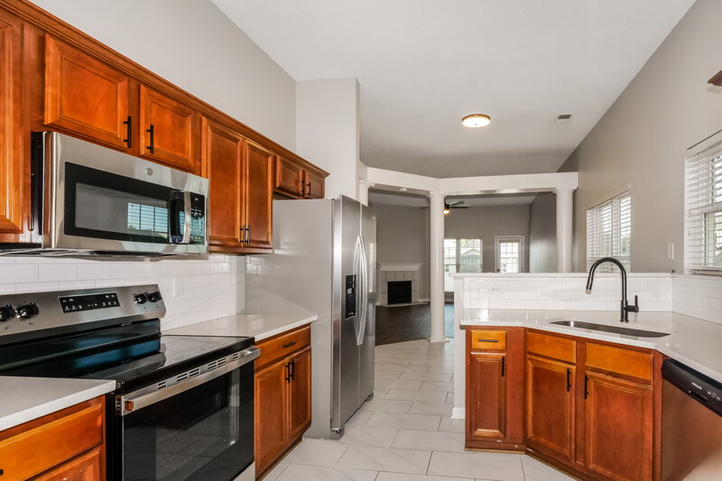 2,280/Mo, 1083 Red Fern Cir E Cordova, TN 38018 Kitchen View