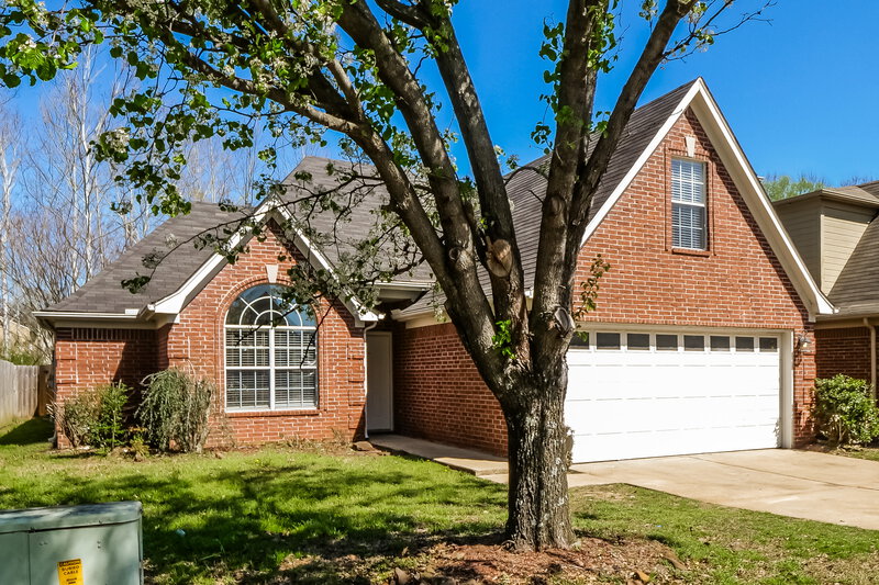 1,920/Mo, 7182 Crape Myrtle Dr Olive Branch, MS 38654 Front View