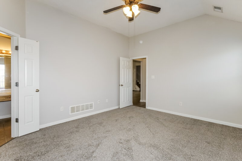 1,920/Mo, 7182 Crape Myrtle Dr Olive Branch, MS 38654 Main Bedroom View