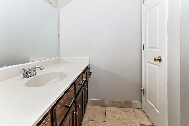 1,970/Mo, 1755 Steeplechase Cv Southaven, MS 38671 Bathroom View