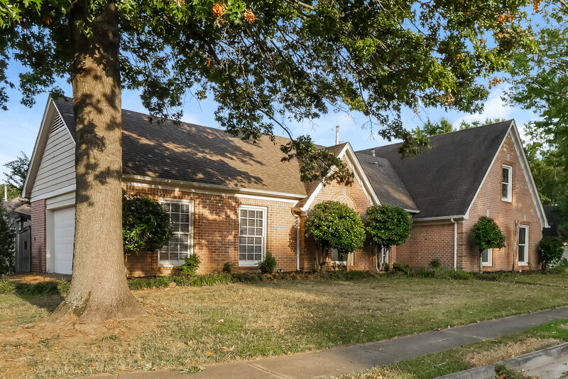 2,145/Mo, 7576 Dexter Run Cir Cordova, TN 38016 Front View