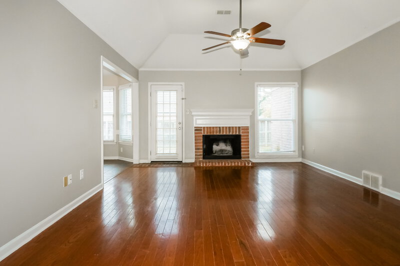 2,145/Mo, 7576 Dexter Run Cir Cordova, TN 38016 Living Room View