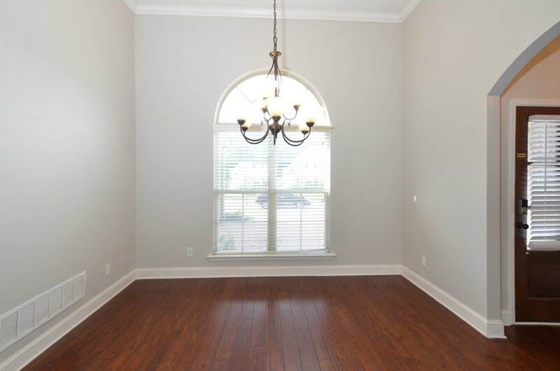 2,400/Mo, 2647 Champion Hills Dr Southaven, MS 38672 Dining Room View