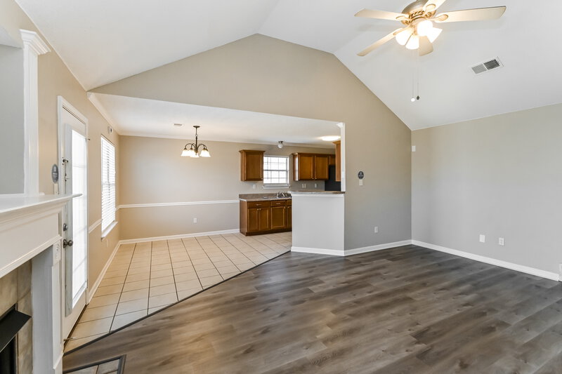 1,575/Mo, 150 Susanne Dr Oakland, TN 38060 Living Room View