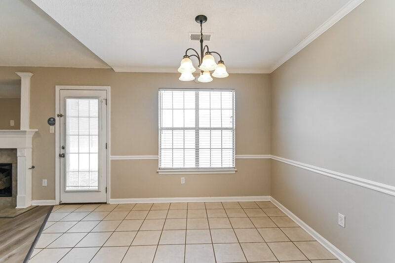 1,575/Mo, 150 Susanne Dr Oakland, TN 38060 Dining Room View