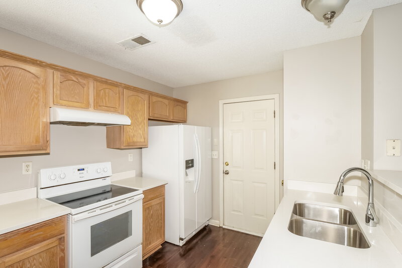 1,785/Mo, 1106 Cross Wood Ln Cordova, TN 38018 Kitchen View