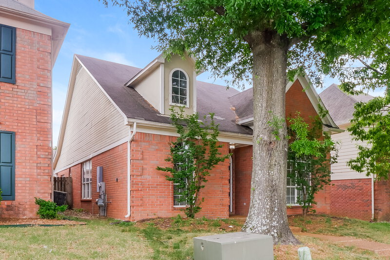 1,740/Mo, 596 N Ericson Rd Cordova, TN 38018 Front View