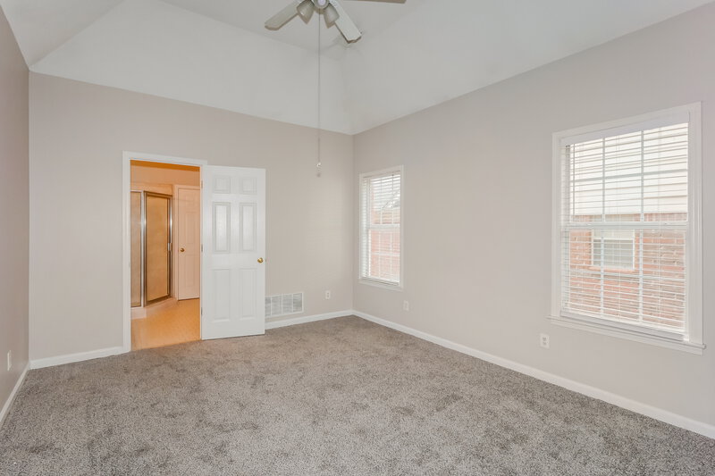 1,740/Mo, 596 N Ericson Rd Cordova, TN 38018 Main Bedroom View 2