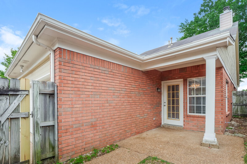 1,740/Mo, 596 N Ericson Rd Cordova, TN 38018 Rear View 2