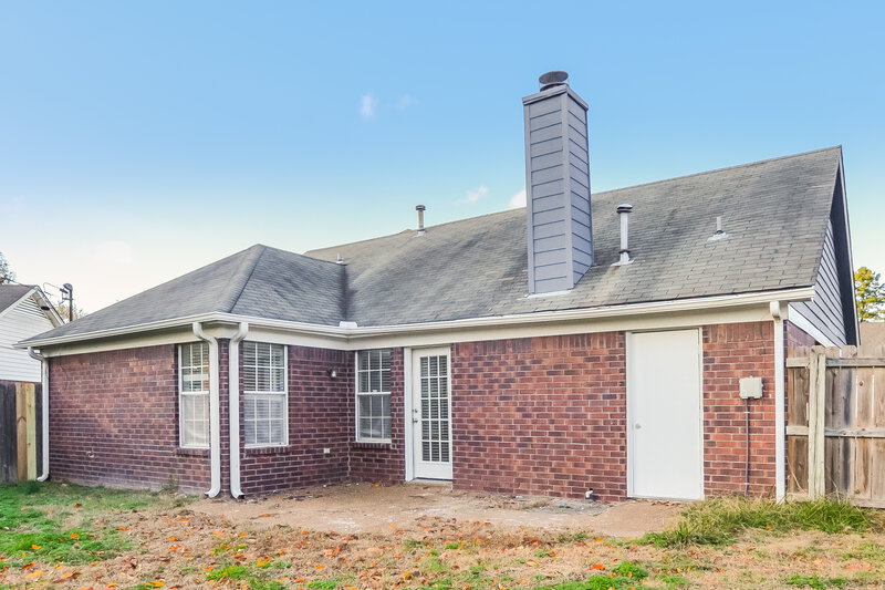 1,470/Mo, 7499 Spinola Cv Memphis, TN 38133 Rear View