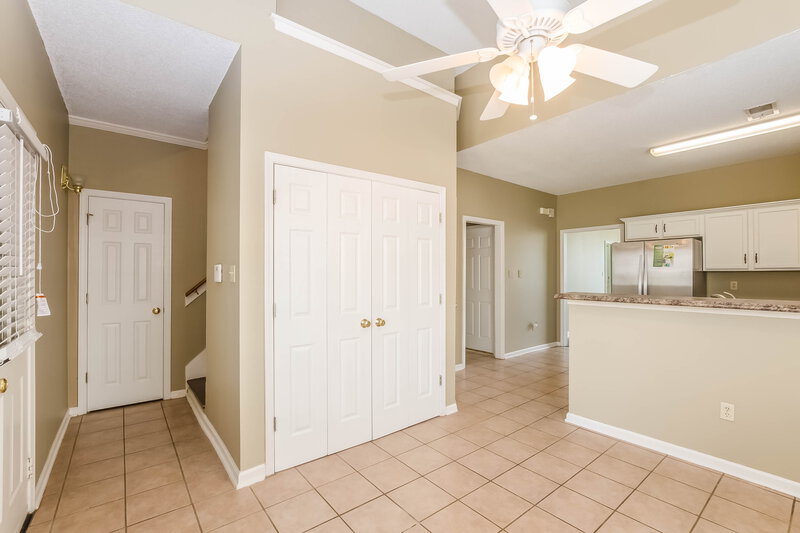 2,270/Mo, 756 N Ericson Rd Cordova, TN 38018 Dining Room View 2