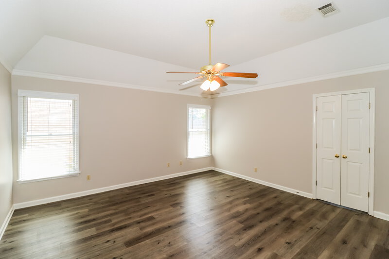 2,245/Mo, 7625 Dexter Park Dr Cordova, TN 38016 Main Bedroom View 2