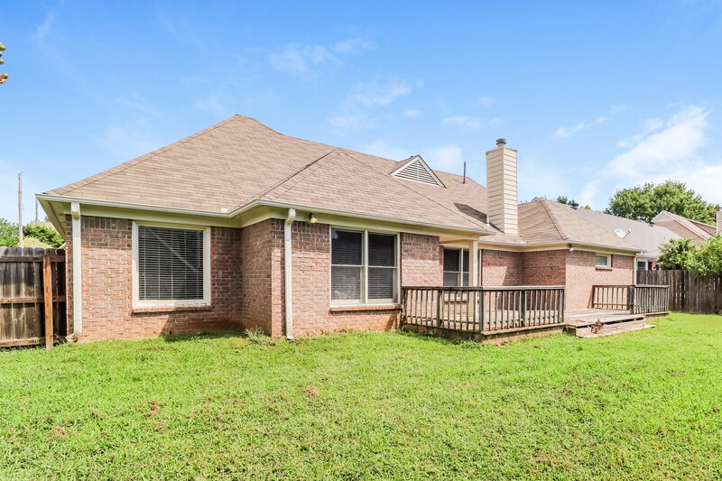 2,245/Mo, 7625 Dexter Park Dr Cordova, TN 38016 Rear View 2