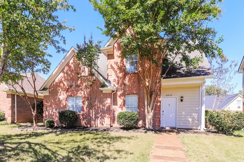 2,270/Mo, 8692 Overcup Oaks Dr Cordova, TN 38018 Front View