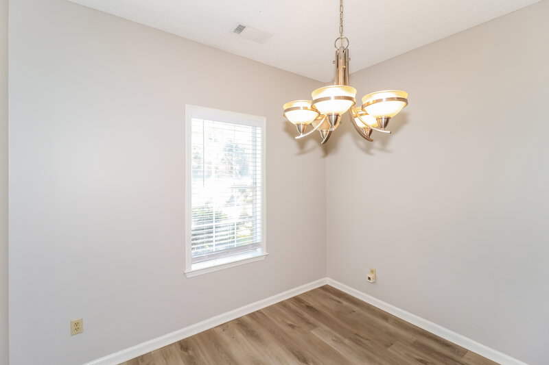 2,270/Mo, 8692 Overcup Oaks Dr Cordova, TN 38018 Dining Room View