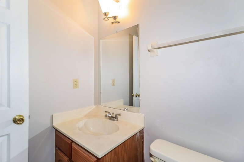 2,270/Mo, 8692 Overcup Oaks Dr Cordova, TN 38018 Powder Room View