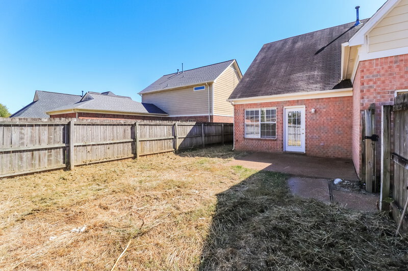 2,270/Mo, 8692 Overcup Oaks Dr Cordova, TN 38018 Rear View